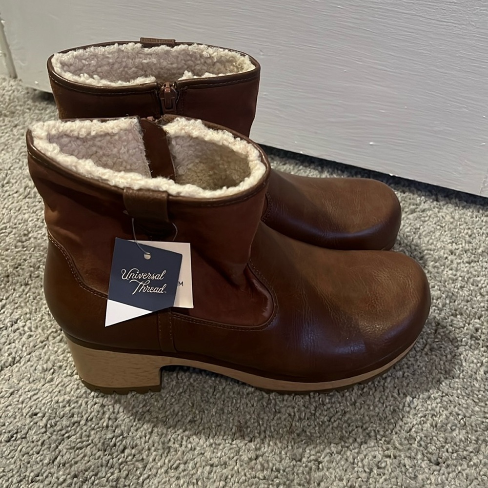 Women’s Brown Boots
